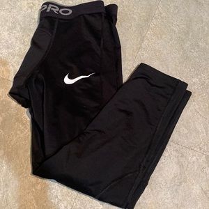 Nike Pro Tight- Fit compression pants . Size: L